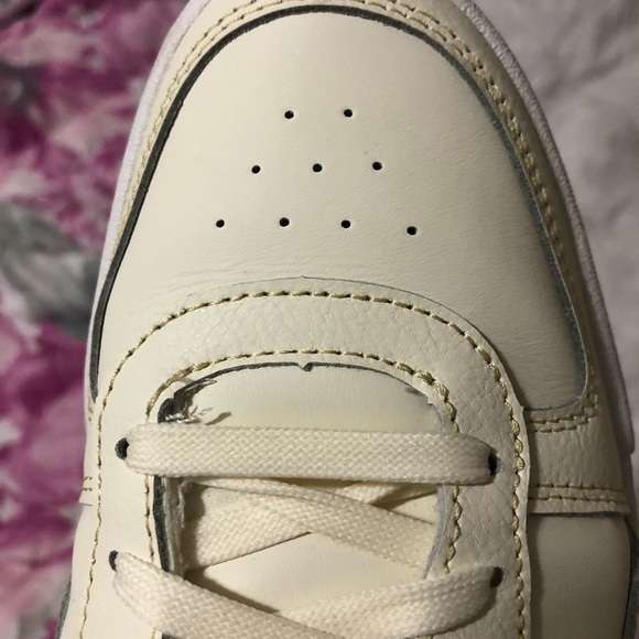 ✨FINAL SALE✨Retro Puma Sneakers - Picture 10 of 11